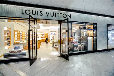 louis vuitton boston|louis vuitton store boston.